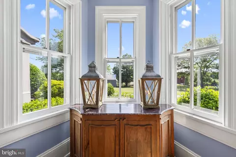Entry Way - 20415 Westerly Rd, Poolesville, MD 20837 photo 3 of 4