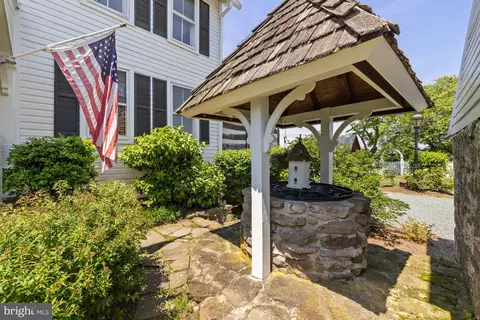 Exterior - 20415 Westerly Rd, Poolesville, MD 20837 photo 19 of 20