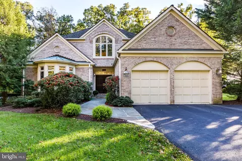 9820 Avenel Farm Dr, Potomac, MD 20854