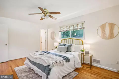 9904 Hedin Dr, Silver Spring, MD 20903 photo 18