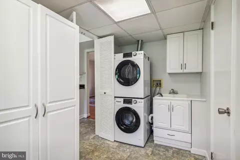 9904 Hedin Dr, Silver Spring, MD 20903 photo 16