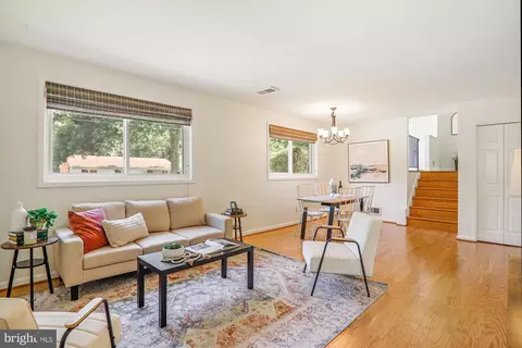 9904 Hedin Dr, Silver Spring, MD 20903 photo 9