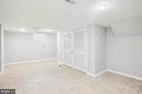 9904 Hedin Dr, Silver Spring, MD 20903 photo 29