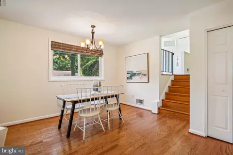 9904 Hedin Dr, Silver Spring, MD 20903 photo 5