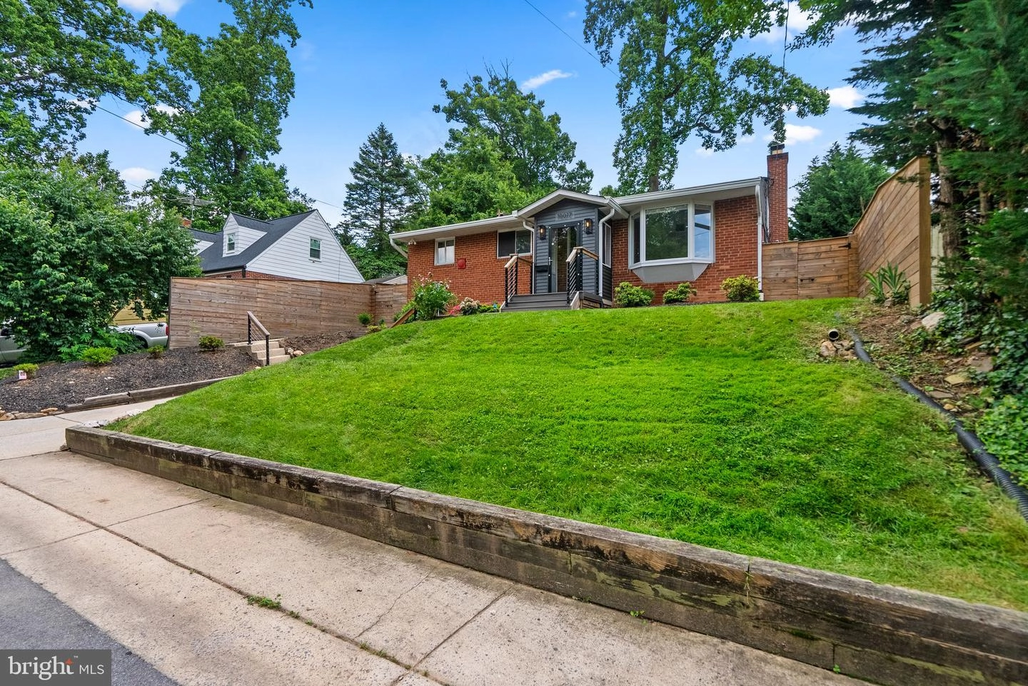 10017 Kinross Ave, Silver Spring, MD 20901 photo 2