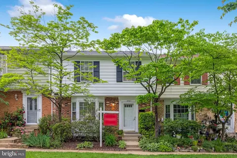 18521 Grouse Ln, Gaithersburg, MD 20879