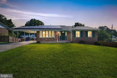 1 Appleby Ct, Silver Spring, MD 20904