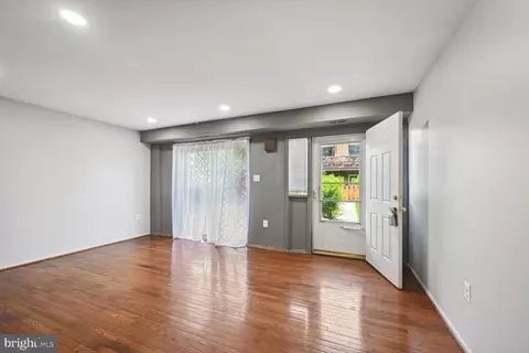 2330 Sun Valley Cir #1-JK, Silver Spring, MD 20906 photo 2