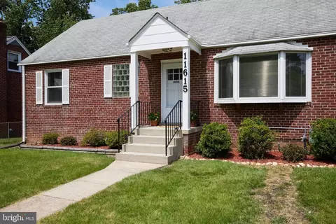 11615 College View Dr, Silver Spring, MD 20902