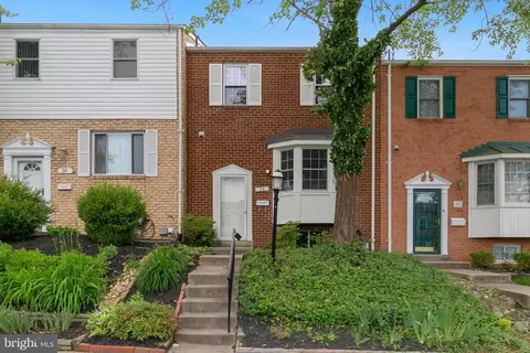 33 Orchard Dr, Gaithersburg, MD 20878