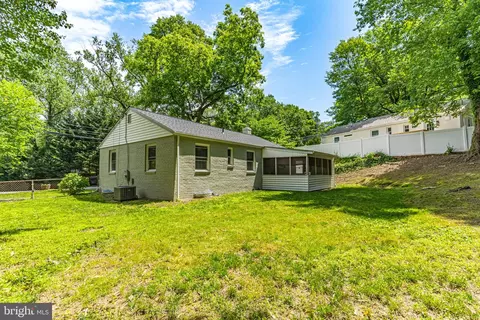Exterior - 11602 Highview Ave, Silver Spring, MD 20902 photo 5 of 5