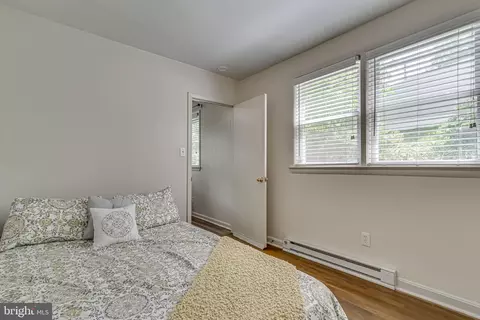 Bedroom - 11602 Highview Ave, Silver Spring, MD 20902 photo 4 of 7