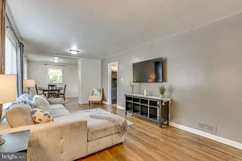 Living - 11602 Highview Ave, Silver Spring, MD 20902 photo 1 of 3