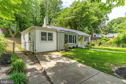 Exterior - 11602 Highview Ave, Silver Spring, MD 20902 photo 3 of 5