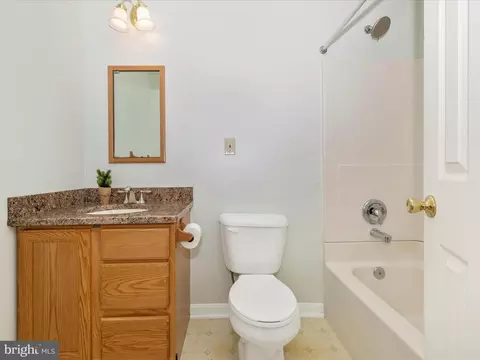 Bath - 17027 Tom Fox Ave, Poolesville, MD 20837 photo 6 of 6