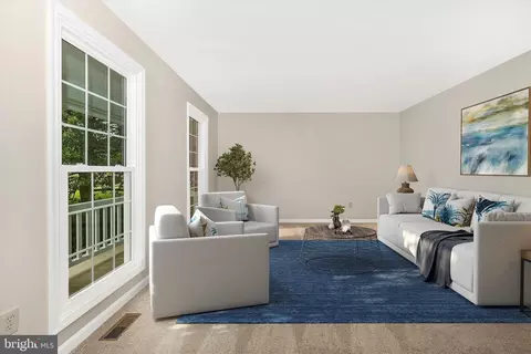 Living - 17027 Tom Fox Ave, Poolesville, MD 20837 photo 2 of 10