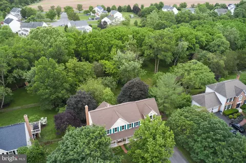 View/Area - 17027 Tom Fox Ave, Poolesville, MD 20837 photo 3 of 8