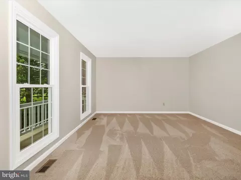 Living - 17027 Tom Fox Ave, Poolesville, MD 20837 photo 1 of 10