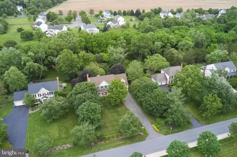 View/Area - 17027 Tom Fox Ave, Poolesville, MD 20837 photo 4 of 8