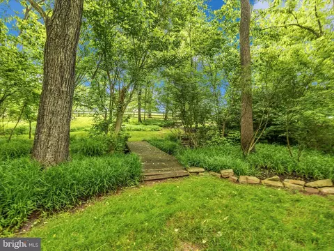 Exterior - 17027 Tom Fox Ave, Poolesville, MD 20837 photo 9 of 22