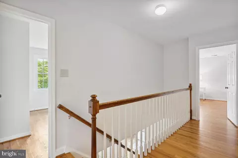 9813 Korman Ct, Potomac, MD 20854 photo 26