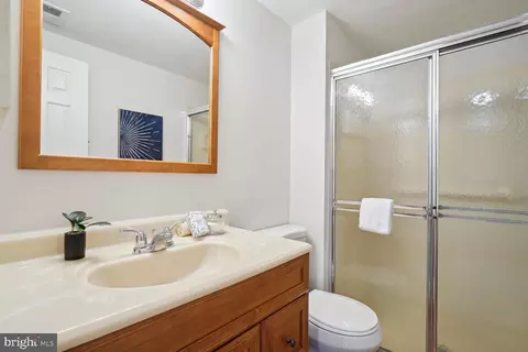 9813 Korman Ct, Potomac, MD 20854 photo 45
