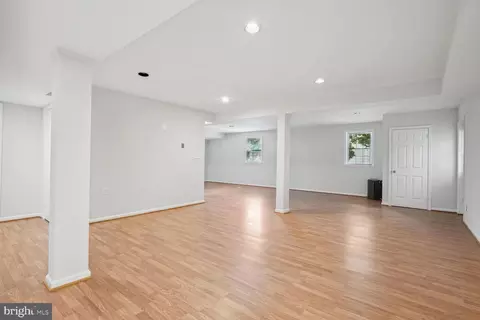 9813 Korman Ct, Potomac, MD 20854 photo 39