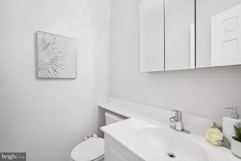 9813 Korman Ct, Potomac, MD 20854 photo 24