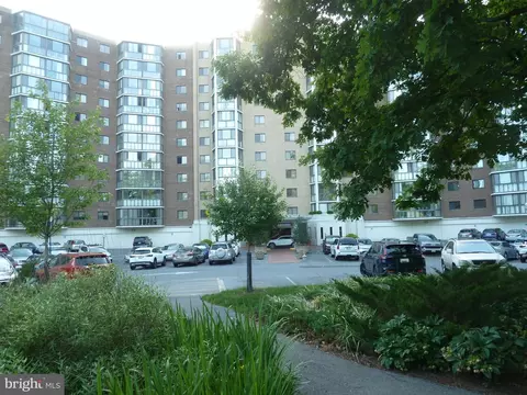 15115 Interlachen Dr N #3-320, Silver Spring, MD 20906 photo 3