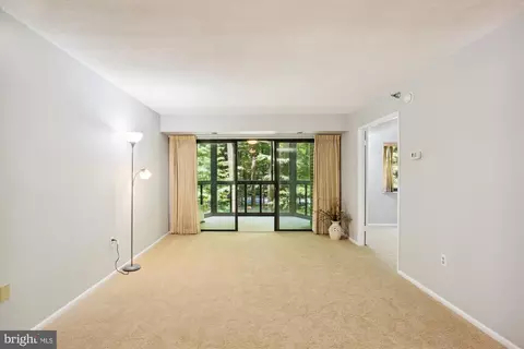 15115 Interlachen Dr N #3-320, Silver Spring, MD 20906 photo 17