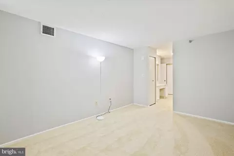 15115 Interlachen Dr N #3-320, Silver Spring, MD 20906 photo 26