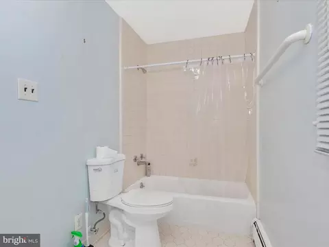 Bath - 12540 Falls Rd, Potomac, MD 20854 photo 1 of 5