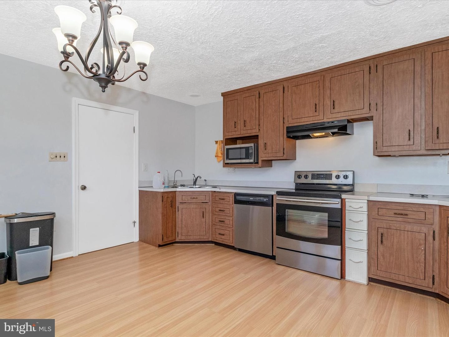 Kitchen - 12540 Falls Rd, Potomac, MD 20854 photo 1 of 4