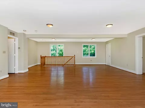 Living - 12540 Falls Rd, Potomac, MD 20854 photo 2 of 9