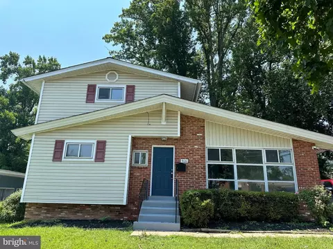 906 Twinbrook Pkwy, Rockville, MD 20851
