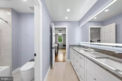 Entry Way - 10011 Gary Rd, Potomac, MD 20854 photo 14 of 15