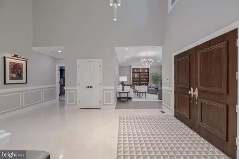Entry Way - 10011 Gary Rd, Potomac, MD 20854 photo 6 of 15