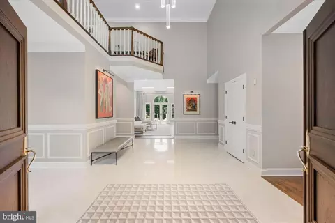 Entry Way - 10011 Gary Rd, Potomac, MD 20854 photo 3 of 15