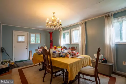 Dining - 1603 Woodman Ave, Silver Spring, MD 20902 photo 1 of 2
