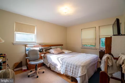 Bedroom - 1603 Woodman Ave, Silver Spring, MD 20902 photo 2 of 6