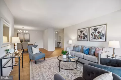 15107 Interlachen Dr #601, Silver Spring, MD 20906 photo 4