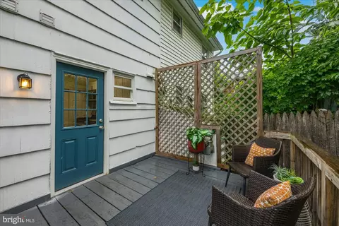 Exterior - 12117 Centerhill St, Silver Spring, MD 20902 photo 7 of 8