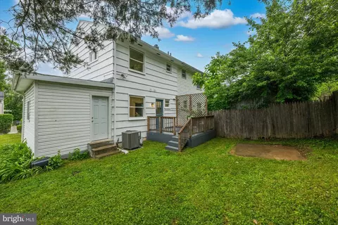 Exterior - 12117 Centerhill St, Silver Spring, MD 20902 photo 5 of 8