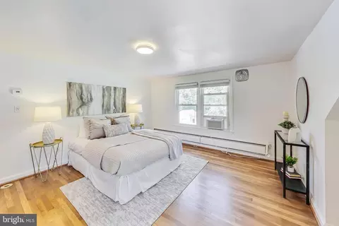 Bedroom - 10118 Mckenney Ave, Silver Spring, MD 20902 photo 4 of 7