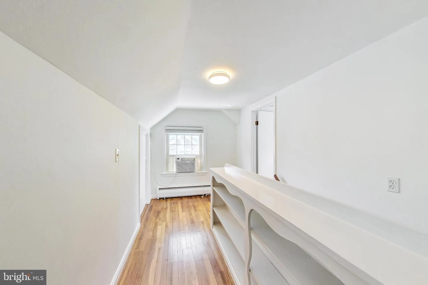 Entry Way - 10118 Mckenney Ave, Silver Spring, MD 20902 photo 2 of 3