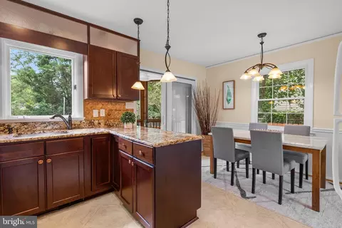 2708 Weisman Rd, Silver Spring, MD 20902 photo 10