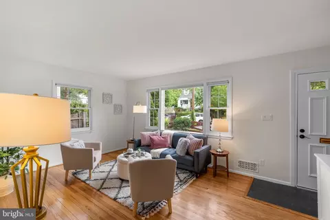 2708 Weisman Rd, Silver Spring, MD 20902 photo 5