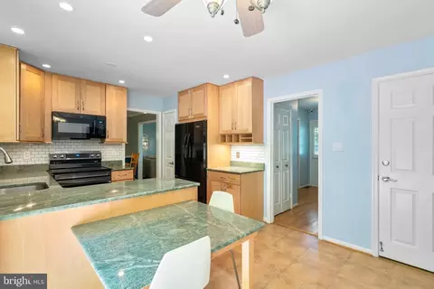 13000 Greenstone Ct, Silver Spring, MD 20904 photo 14