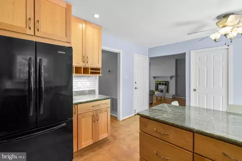 13000 Greenstone Ct, Silver Spring, MD 20904 photo 11