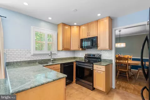 13000 Greenstone Ct, Silver Spring, MD 20904 photo 10